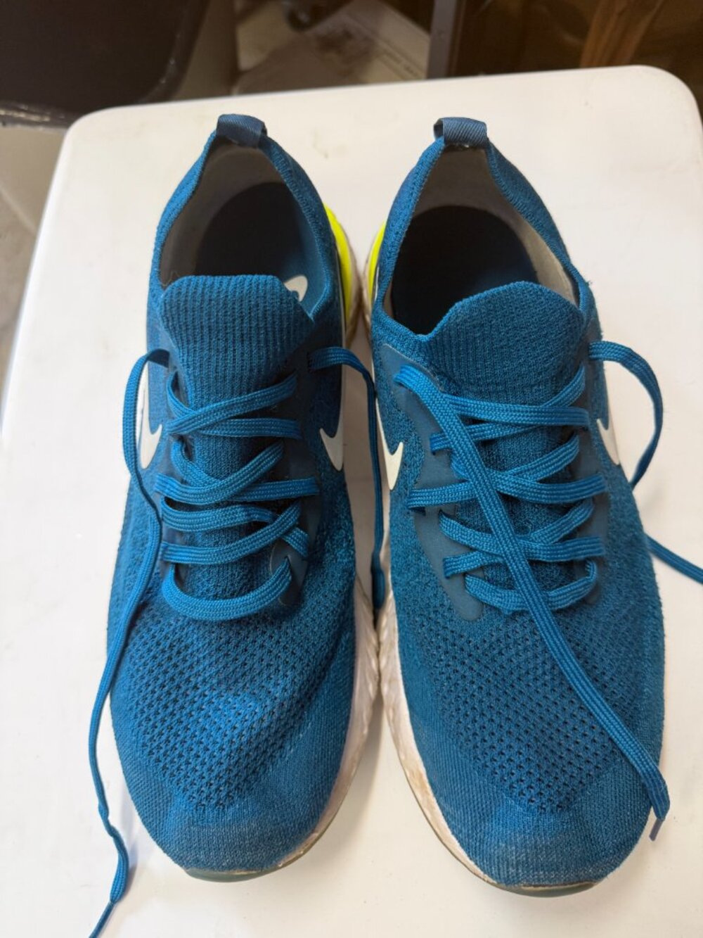 Nike Epic React Flyknit Blue Glow Volt Size 10.5